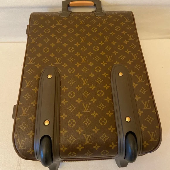 Authentic Louis Vuitton pegase 55 carry on suitcase - Picture 6 of 8